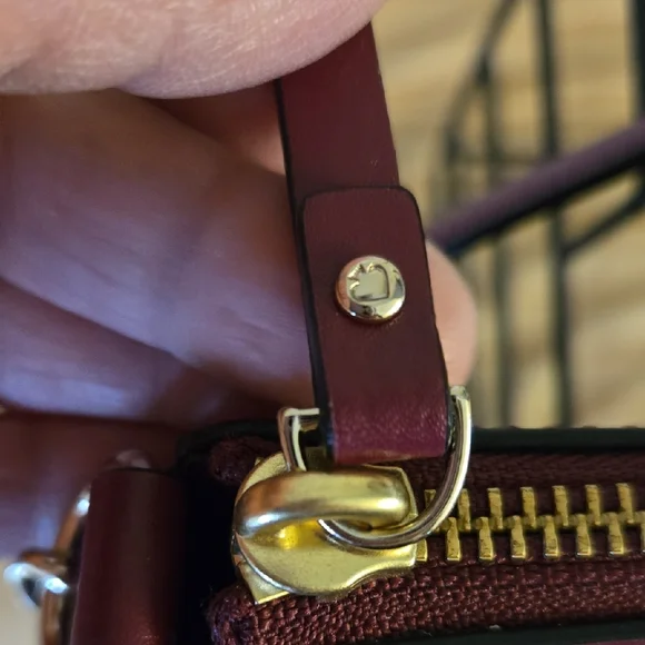 Kate Spade Red Clutch Wristlet Sleek Design - Picture 2 of 5